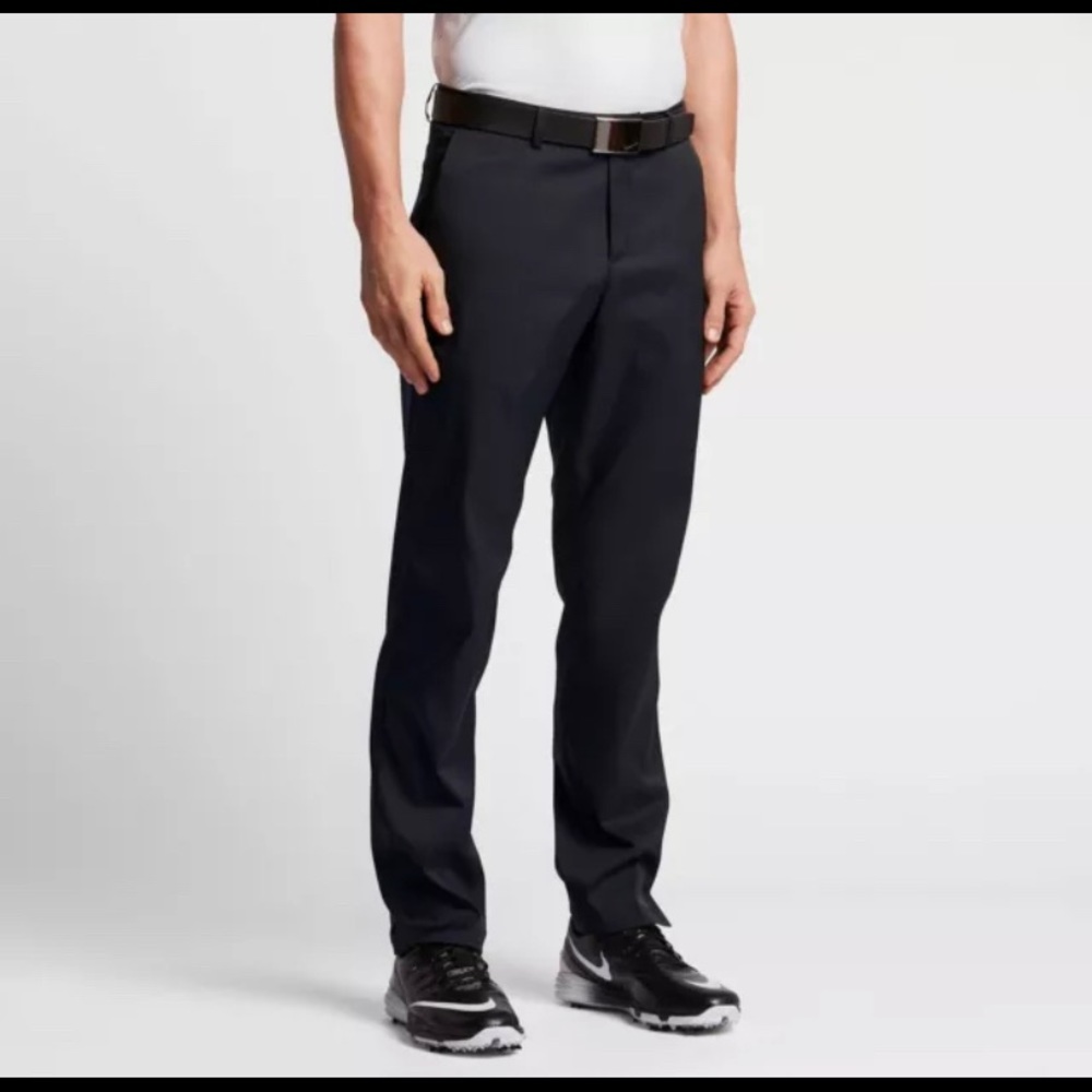 Nike Golf dri-fit flat front pants size 32/32